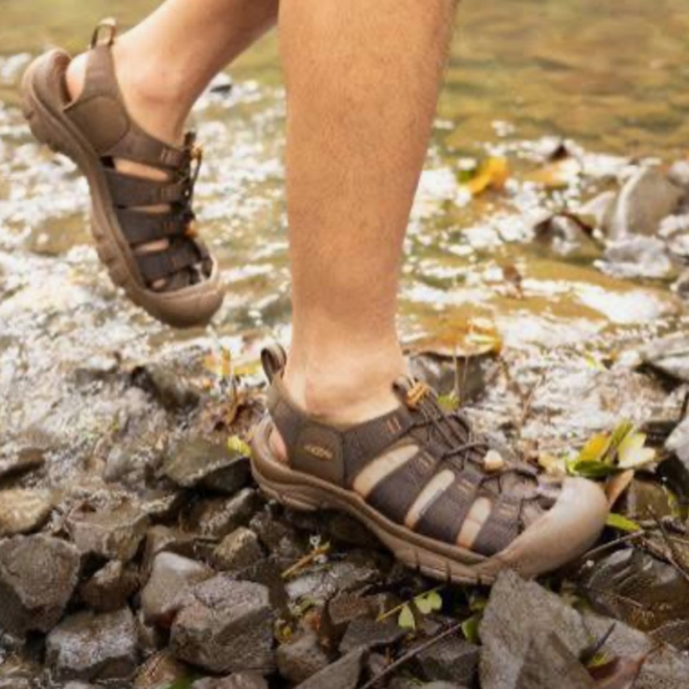 EUC KEEN Men's Outdoor Newport H2 Sandals